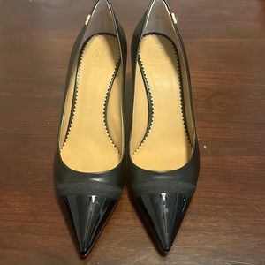 Tory Burch Penelope 65MM  CAP-Toe leather pumps.